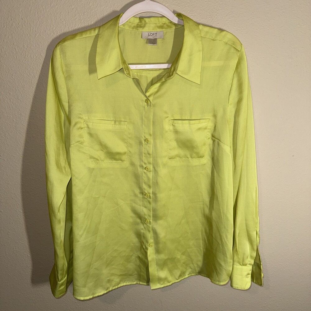 Ann Taylor Loft Women’s Button Up Shirt Yellow